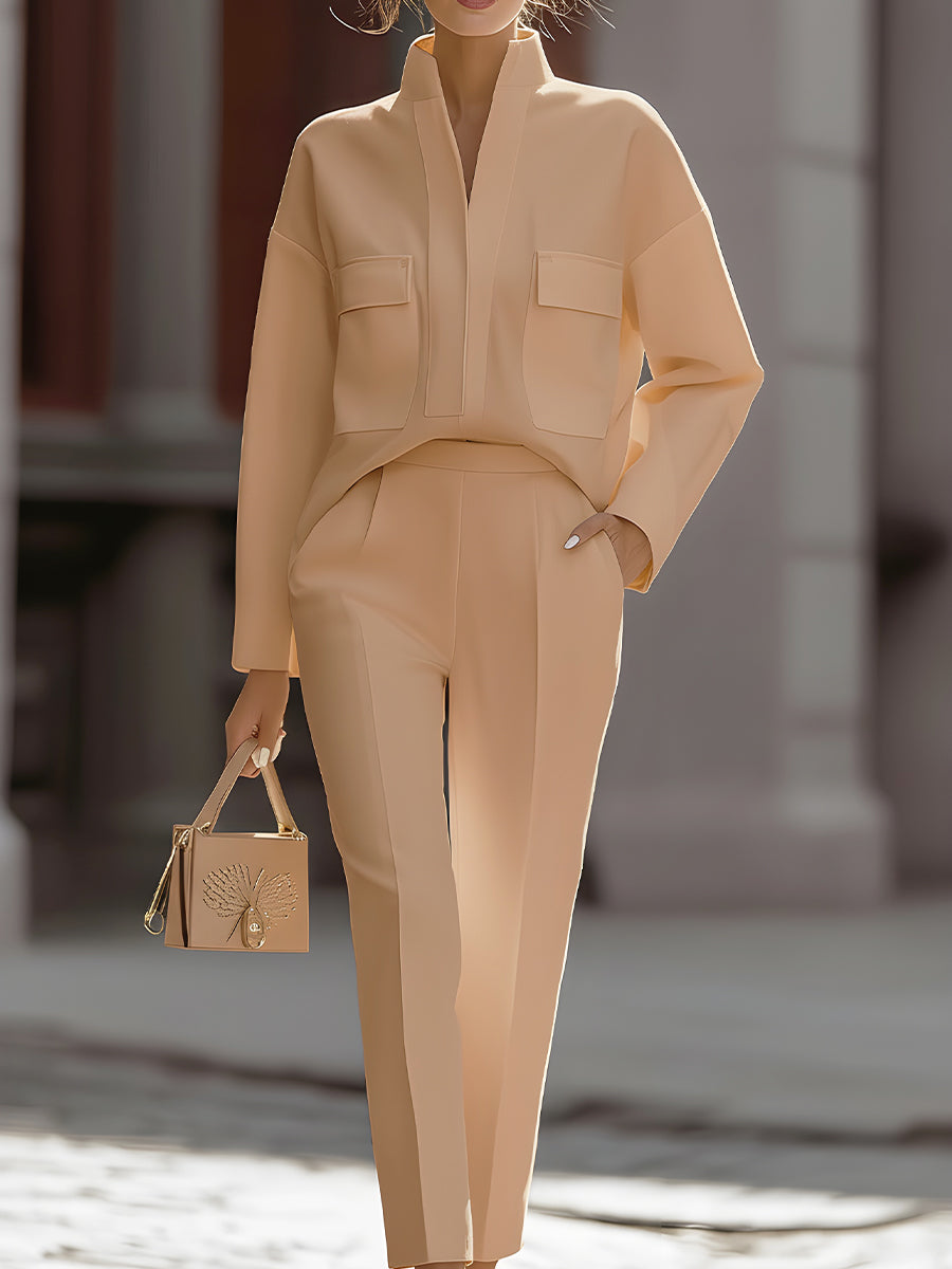 Ensemble deux pièces ivoire avec chemise oversize et pantalon tailleur ajusté