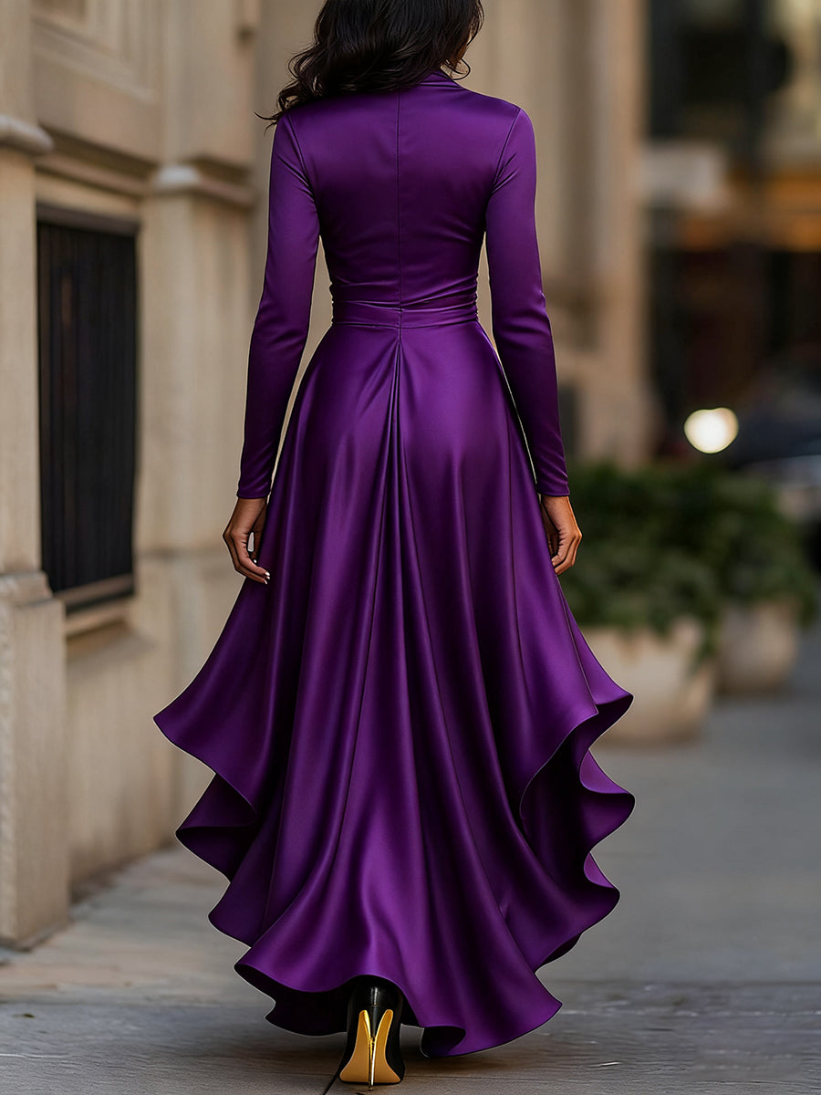 Robe longue en satin drapé bleu nuit avec détails à volants