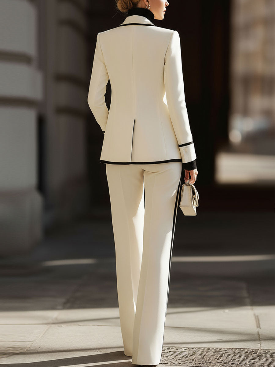 Ensemble tailleur croisé blanc à finitions contrastées